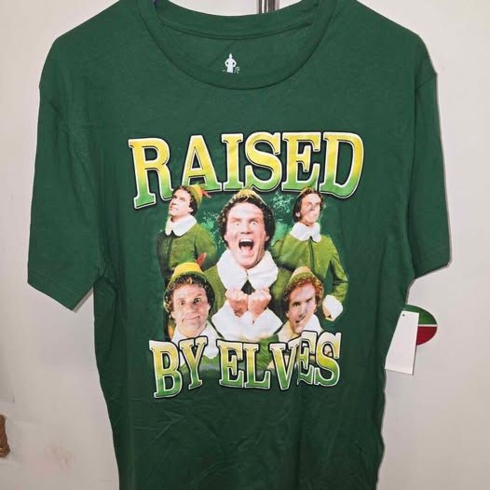 WB Buddy The Elf 'Raised By Elves' Christmas t-shirt. GREEN, Adult Size M - NEW